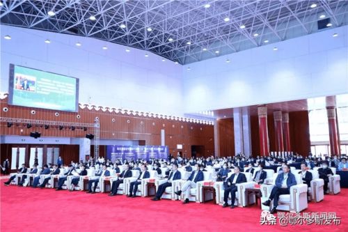 鄂爾多斯碳中和研究院揭牌成立，科技中介服務助力綠色轉型